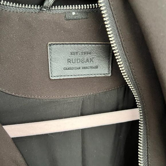 Leather sleeved long coat - Picture 3 of 5